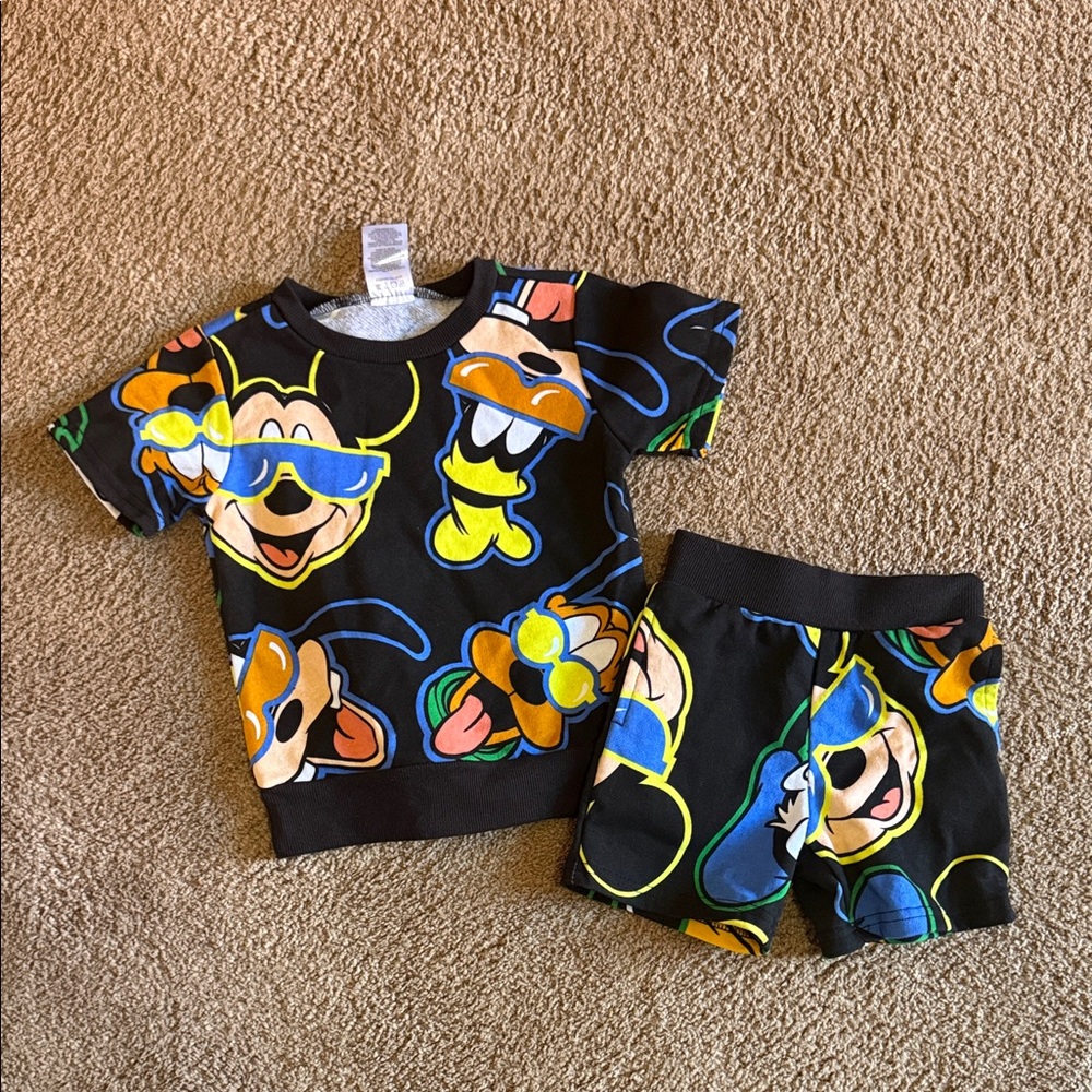 Boys 2T Disney Matching Set LIKE NEW